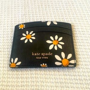 Kate Spade Spencer daisy dots card holder